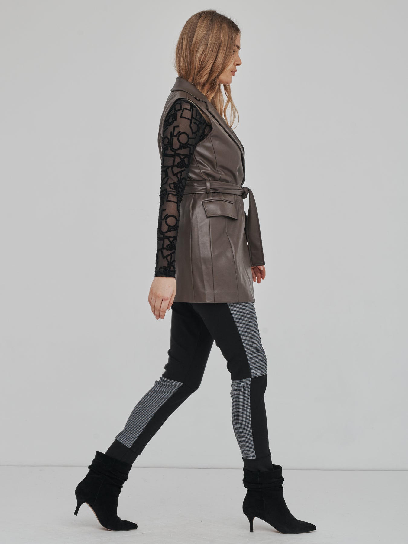 MALIN_faux_leather_vest-Vests-7337-33-290_Coffee_Brown-5_1350x1800