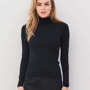 Camiseta de cuello alto ADELE