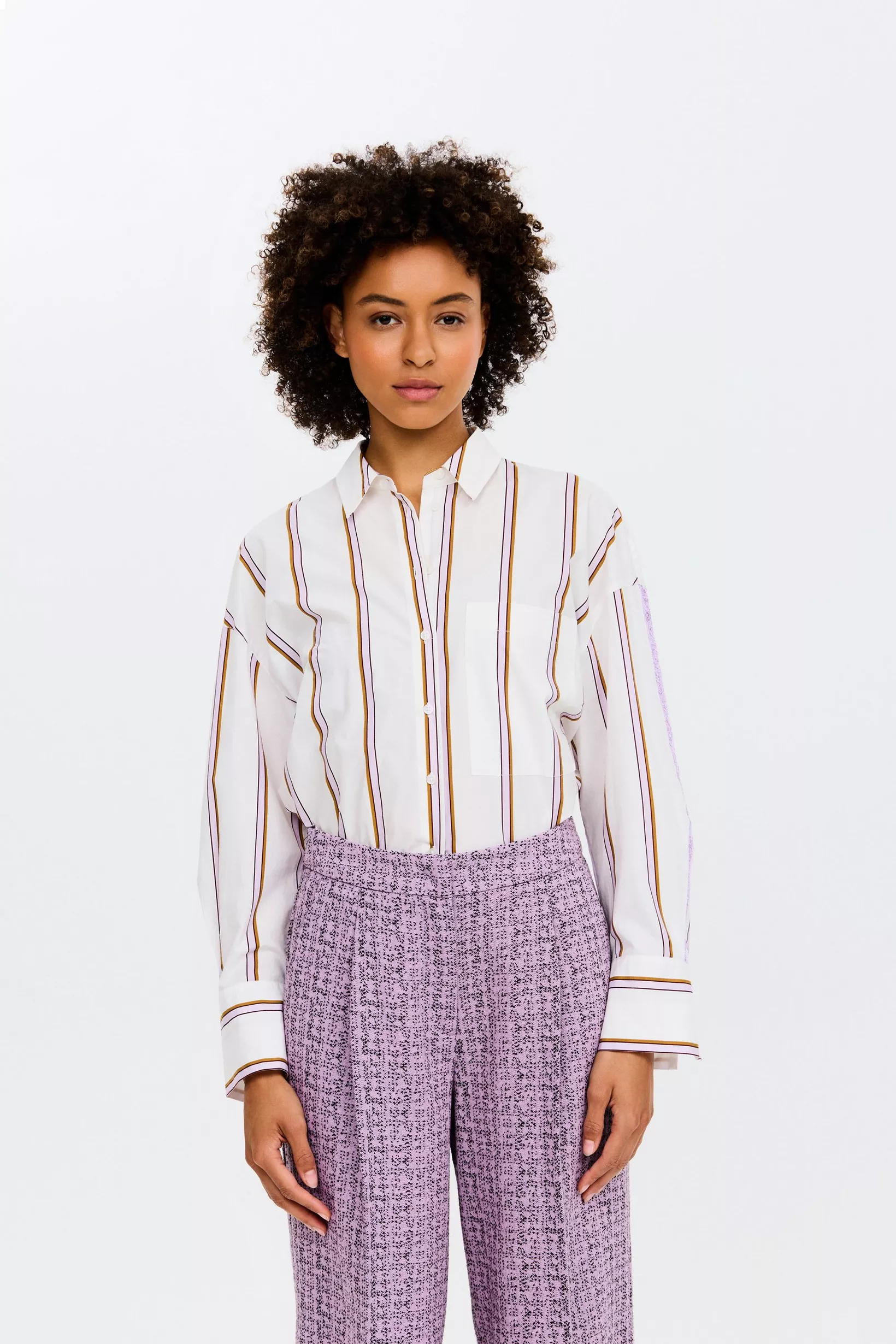 standing-blouse long sleeves