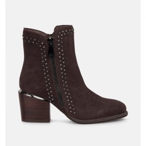 Botin bajo tachas