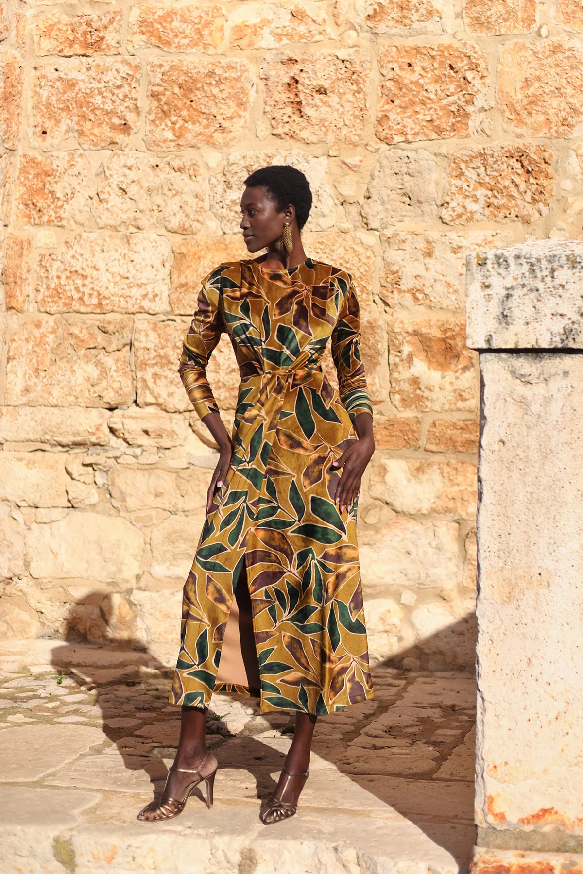 83_0490aab4-e138-49bf-8551-8796efbdd9de