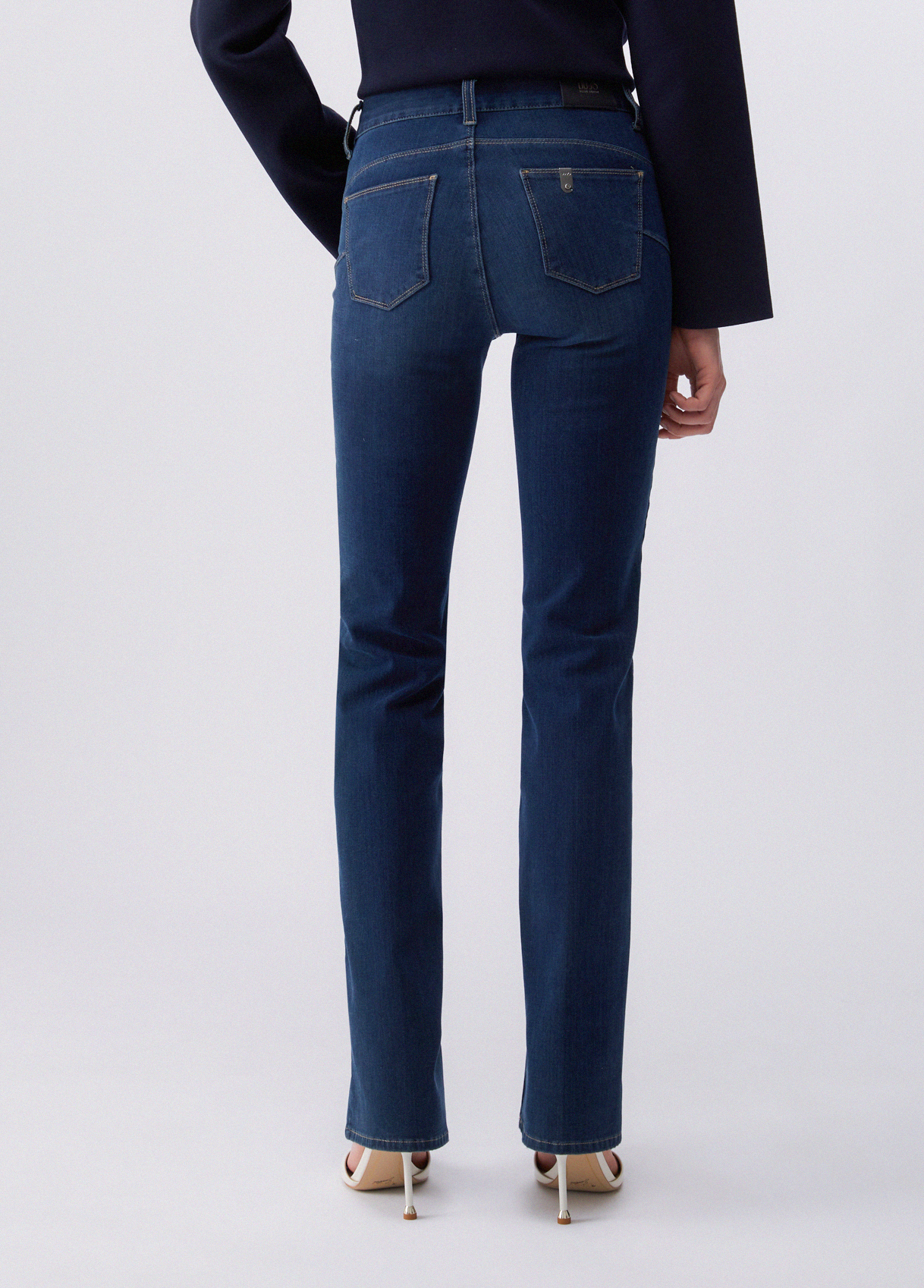 8055130239501---UXX044D419977865-I-AR-N-N-2-N