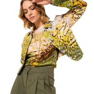 Chaqueta vaquera con estampado safari CAROLINE BISS