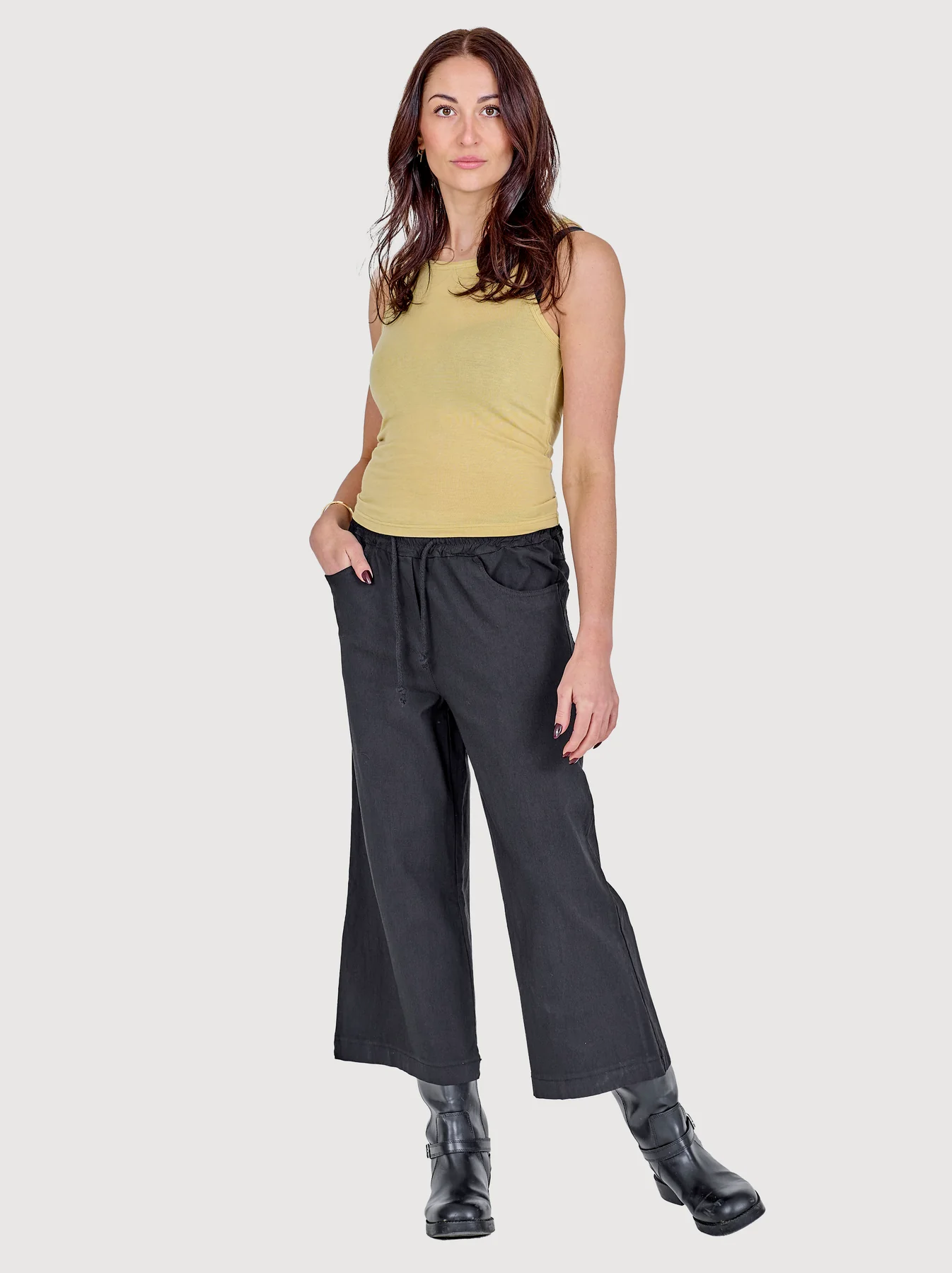CLAY_Top-Tops_and_T-shirts-8824-56-520_Yellow-1_1346x1800