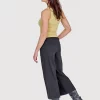 CLAY_Top-Tops_and_T-shirts-8824-56-520_Yellow-4_1346x1800