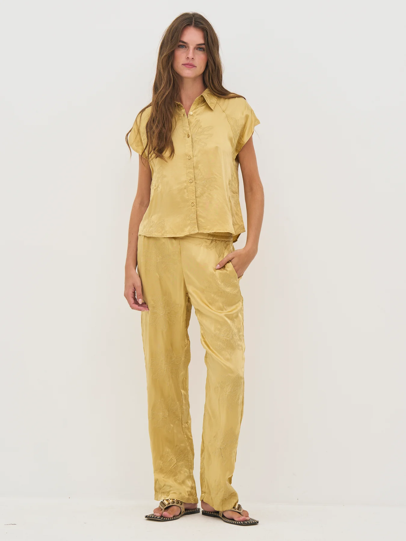 DAWN_Trousers-Trousers-8810-10-520_Yellow-1_1350x1800