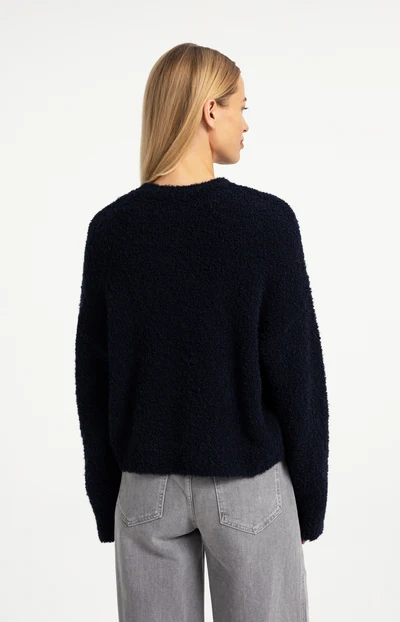 knitted-sweater-with-artwork-1_5c7dab21-6df1-42bd-bb0f-2f3a3b8302e1