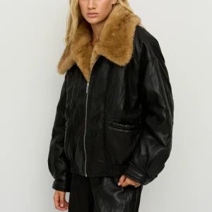 Chaqueta bomber  OVER con aspecto de piel y pelo sintético BSB