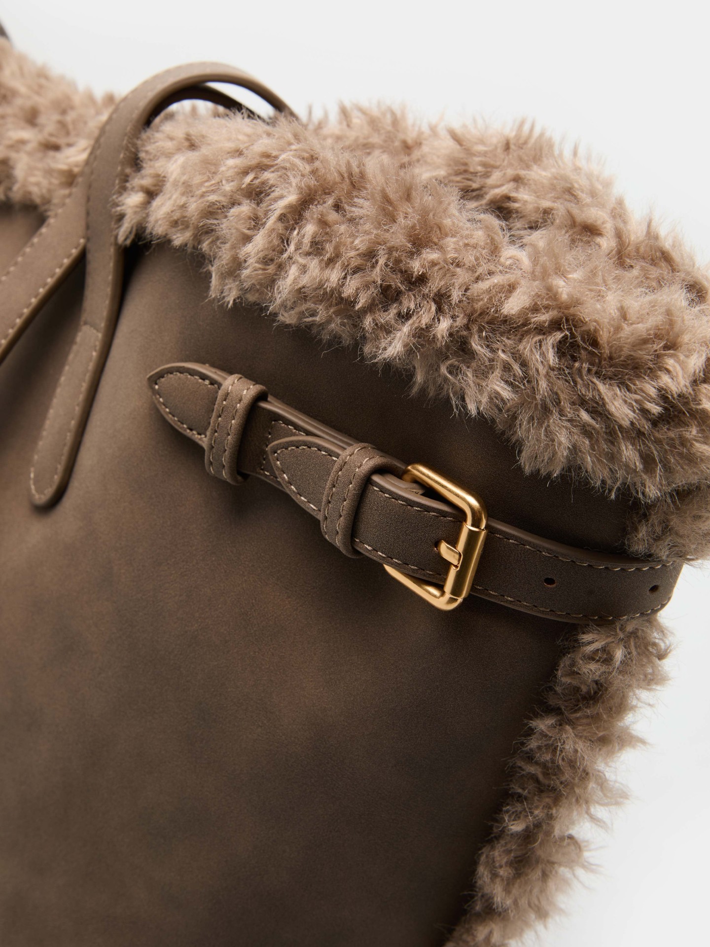 Bolso grande tipo tote con forro de piel LION OF PORCHES - Imagen 4