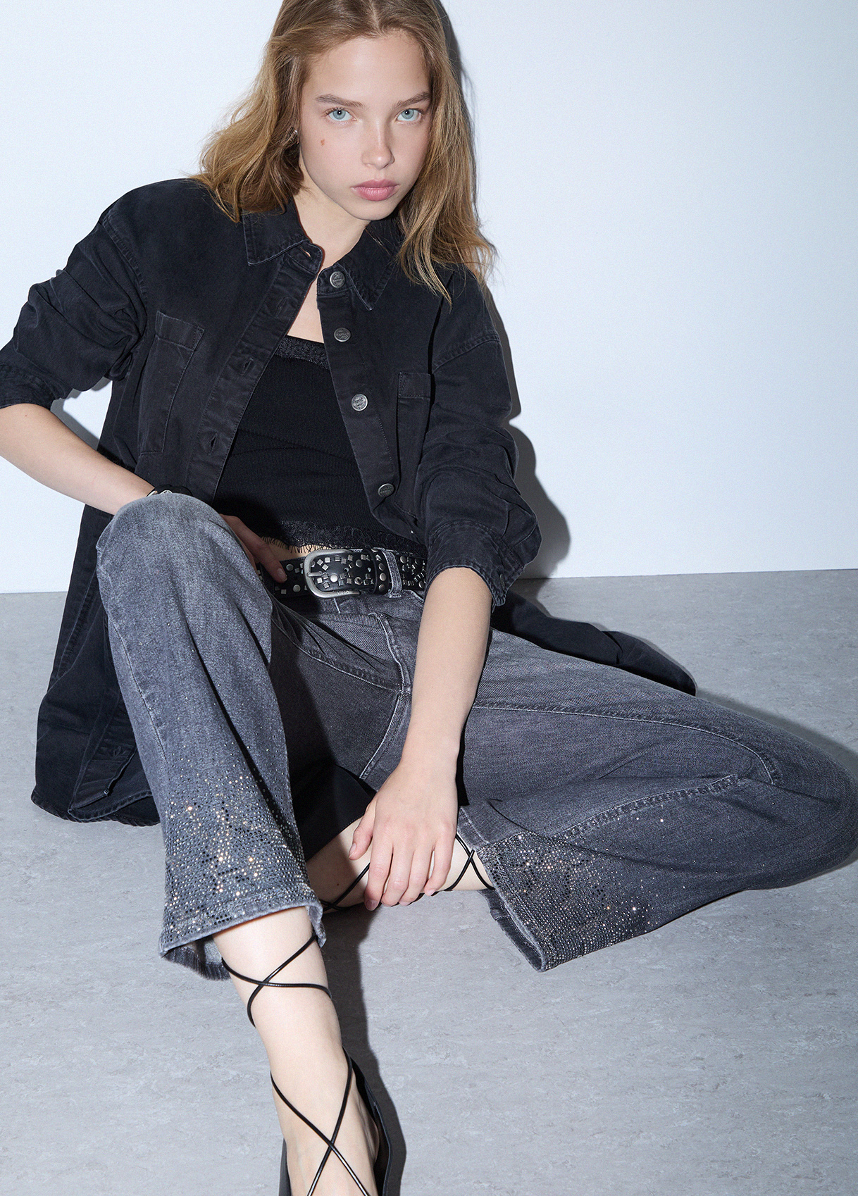 Vaqueros bootcut con strass LIUJO JEANS - Imagen 4