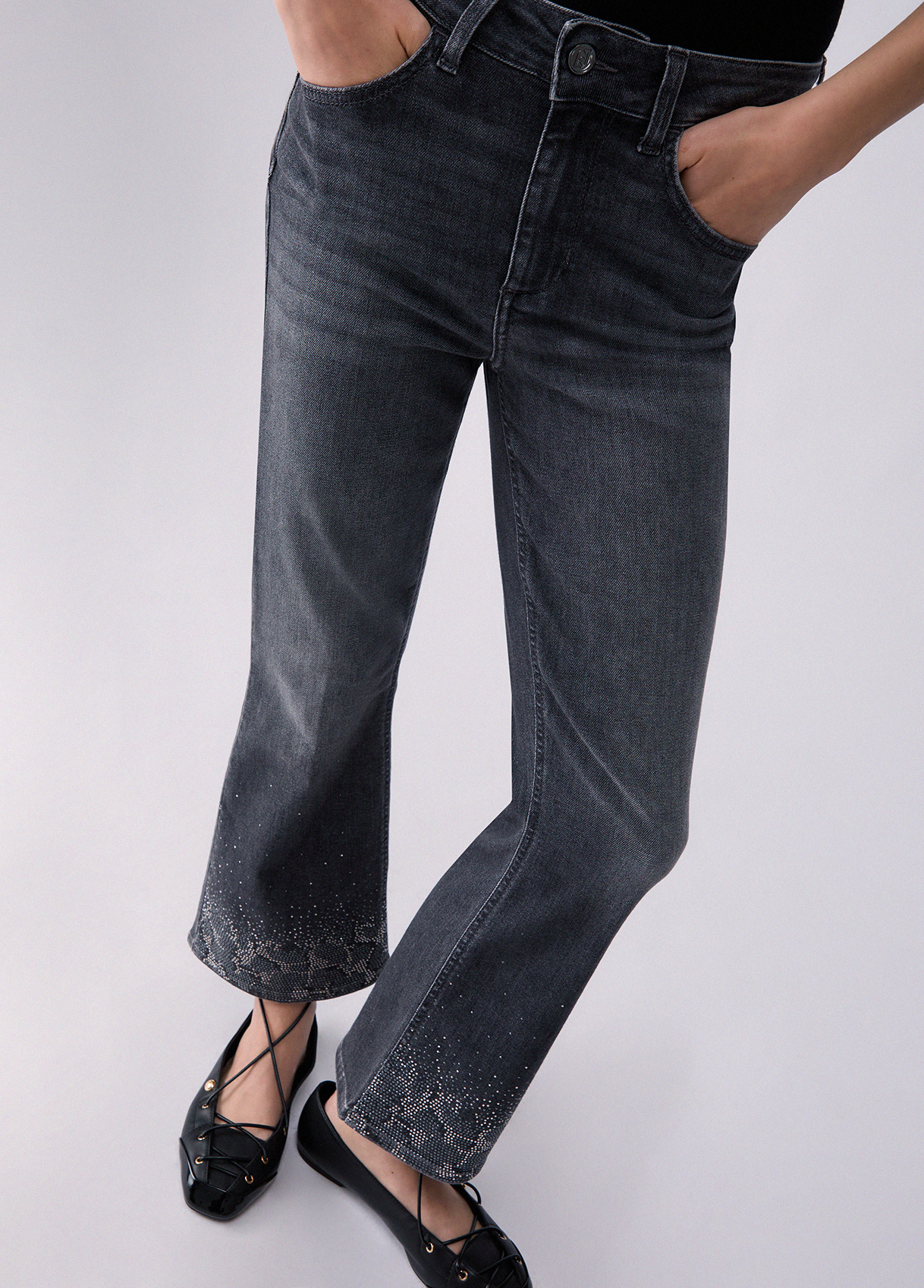 Vaqueros bootcut con strass LIUJO JEANS - Imagen 5