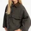 oversized-wool-blend-jacket-with-contrast-collar_877cb7f8-b702-4f78-82ba-917f1c4d8cb2